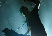 002_s